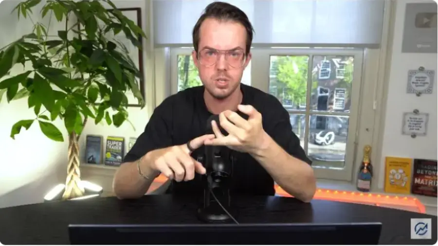 Майкл ван де Попп: «Биткоин находится под влиянием сразу трех факторов» Майкл ван де Попп: «Биткоин находится под влиянием сразу трех факторов»