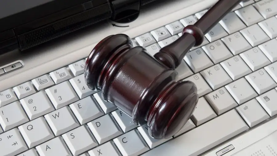 SEC отстранила от торгов внебиржевого трейдера после объявления ICO SEC отстранила от торгов внебиржевого трейдера после объявления ICO