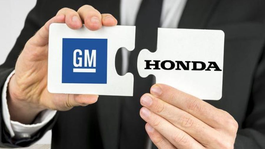 Honda и GM изучают возможность хранения данных электромобилей на блокчейне Honda и GM изучают возможность хранения данных электромобилей на блокчейне